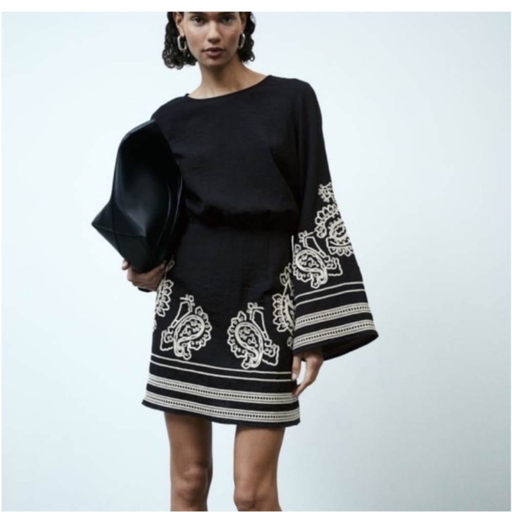 H&M Embroidered black dress cream Embroidered